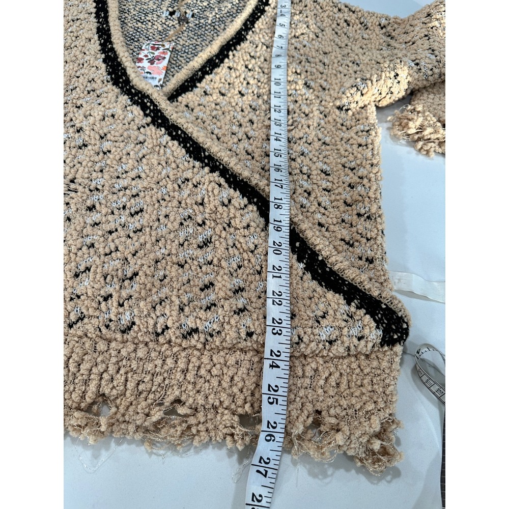 Gimmicks‎ Buckle Sweater Women's Size L Large Faux Wrap Textured Knit - Picture 6 of 6